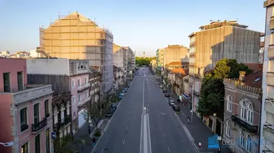 an overhead view of a city street with buildings at Y Trendy Arthouse Boavista in Porto