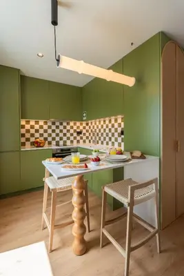 a room with a suitcase and a picture on the wall at Hotels 705 Porto Prime Apartments in Porto