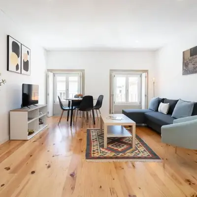 Host Wise - Modern Urban Flat