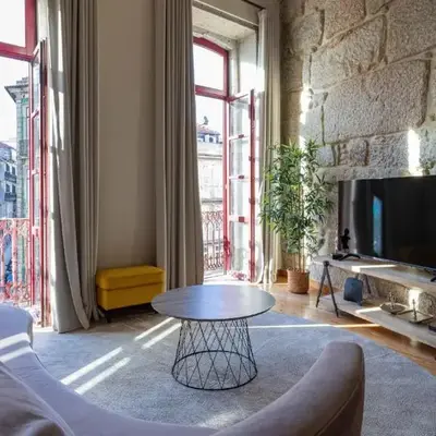 Mouzinho's Place by LovelyStay