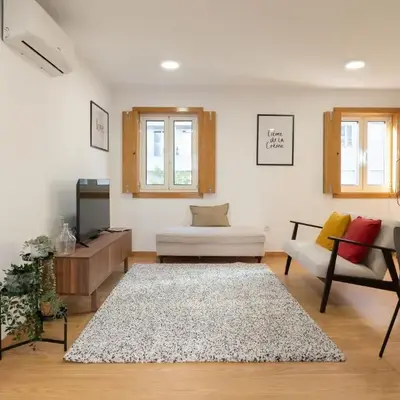 Host Wise - Elegant Home in the Heart of Porto