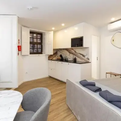 Trindade Trendy Studio 15
