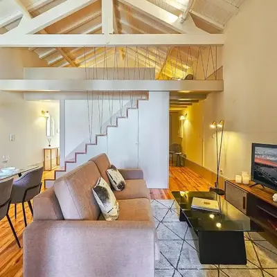 Wood Haven Luxury Duplex Downtown Porto with AC