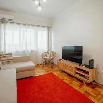 Cedofeita Flat by Hosty