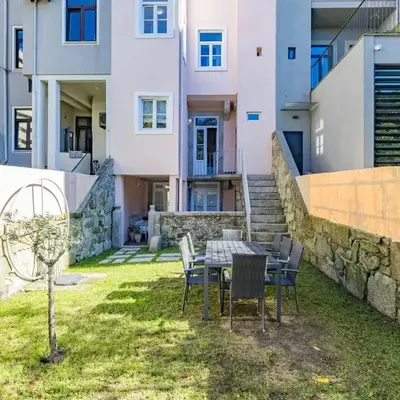 Alegria Rubi - Urban Oasis with Garden