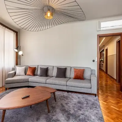Spacious family apartment in Porto