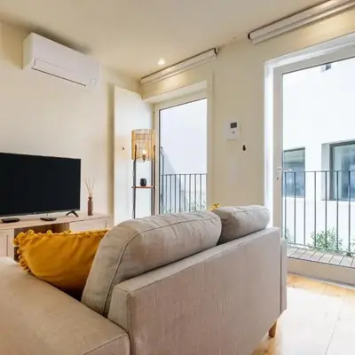 Luxury Style 4 with AC Downtown Porto near Metro