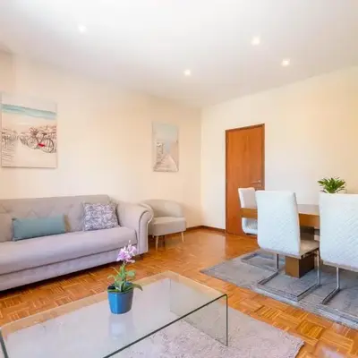 Bright & Spacious Flat by Host Wise