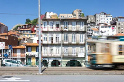 a building on the side of a city street at Viela Chic by Cozy Stay in Porto