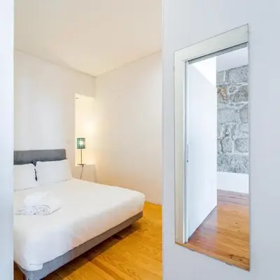 Groovy Porto by Upperground