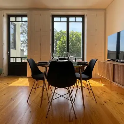 MariPinto Downtown Apartment