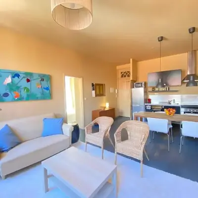Sunny Apartment