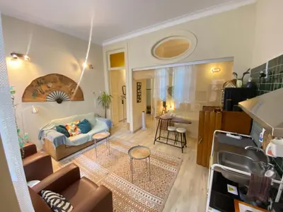 a living room with a couch and a table at Family&Friends 1 - cosy&central in Porto