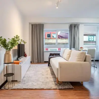 Duplex Studio in Art District by HostWise