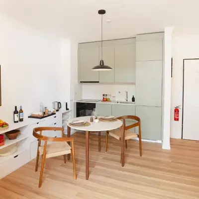 Apartment 1 min walk from Metro and Trendiest Neighborhood Bonfim