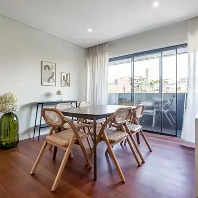 Nomad's Lux - 2bdr & Parking Flores Square Porto