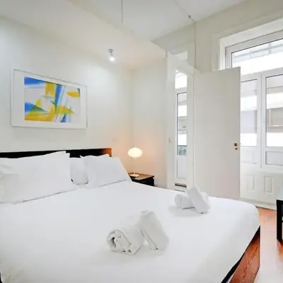 Bright Cedofeita Flat with Balcony