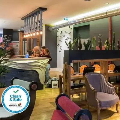 Nice Way Porto Hostel