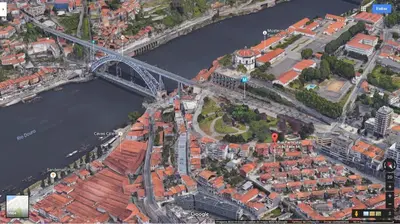 an overhead view of a bridge over a river at T2P Félix House in Vila Nova de Gaia