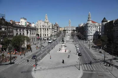 a view of a city street with cars and buildings at Flowerstreet54 in Porto