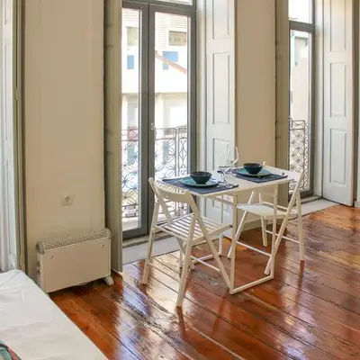 Bonjardim Flats - T1 com varanda