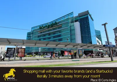 a shopping mall with your favorite brands and a retailerready minutes away at Origami Porto Residência & Hostel in Vila Nova de Gaia