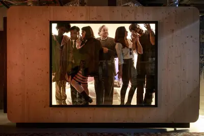 a picture of a group of people in a room at Zero Box Lodge Porto in Porto