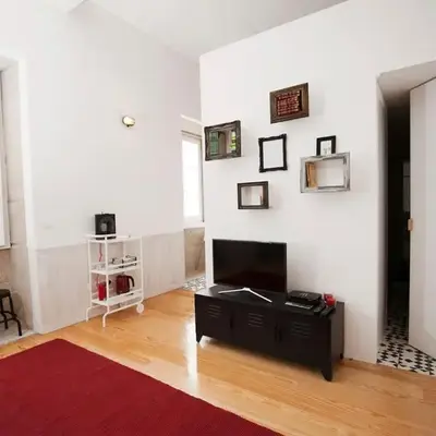 GET Lights and Books in Flat
