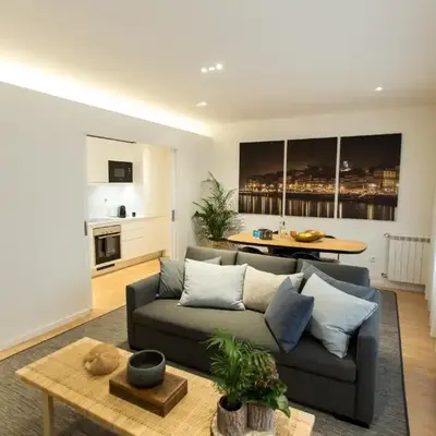 Ninon- Premium Trindade by Porto City Hosts