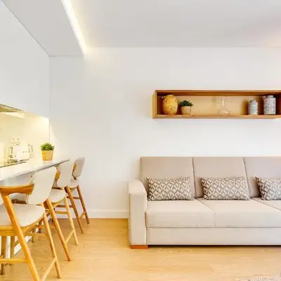 Wood Premium Downtown Apartment by DA'HOME