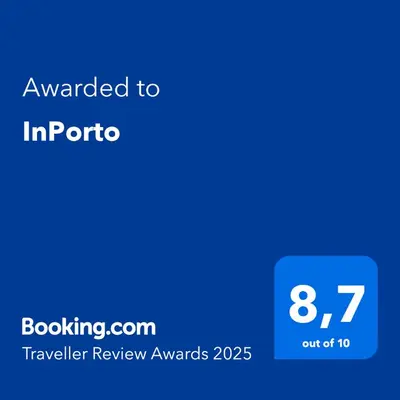 a blue phone screen with the text awarded to importror at InPorto in Porto