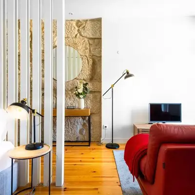Light-filled Bonjardim Apartments