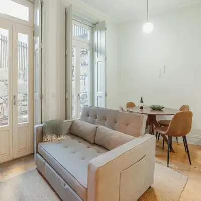 Cozy Flat with Terrace by Hosty