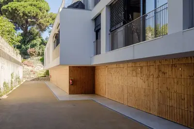 an external view of a building with a balcony at BOUTIQUE Rentals- Art & Charm Apt w/ balcony & garage in Porto