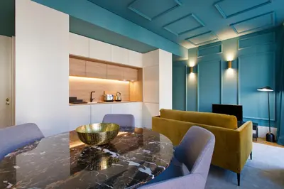 a dining room with a table and chairs at BOUTIQUE Rentals-Kinga’s Ribeira River great views in Porto