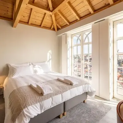 Panoramic Historic Views Private Balconies - Apt E