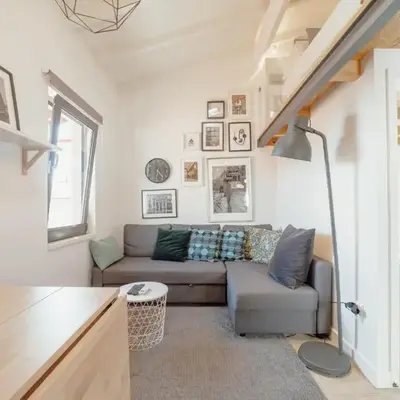Mezzanine Stylish Apartments by Vacationy
