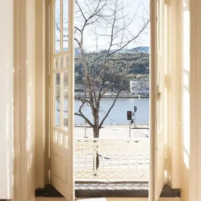 VIVA Alameda Suites - River Guest House