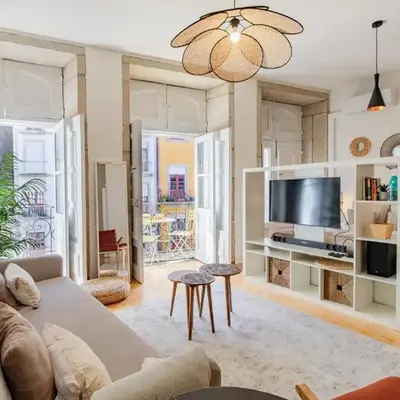 Virtudes Flat w/ AC & Balcony by LovelyStay